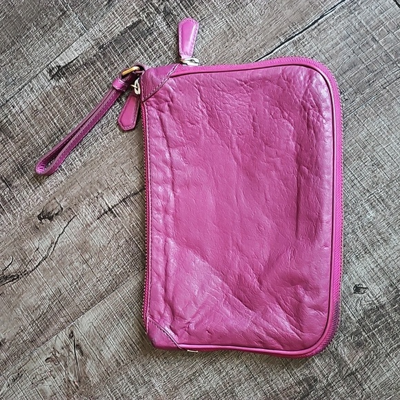 Marc By Marc Jacobs - Leather Wristlet - Picture 12 of 12